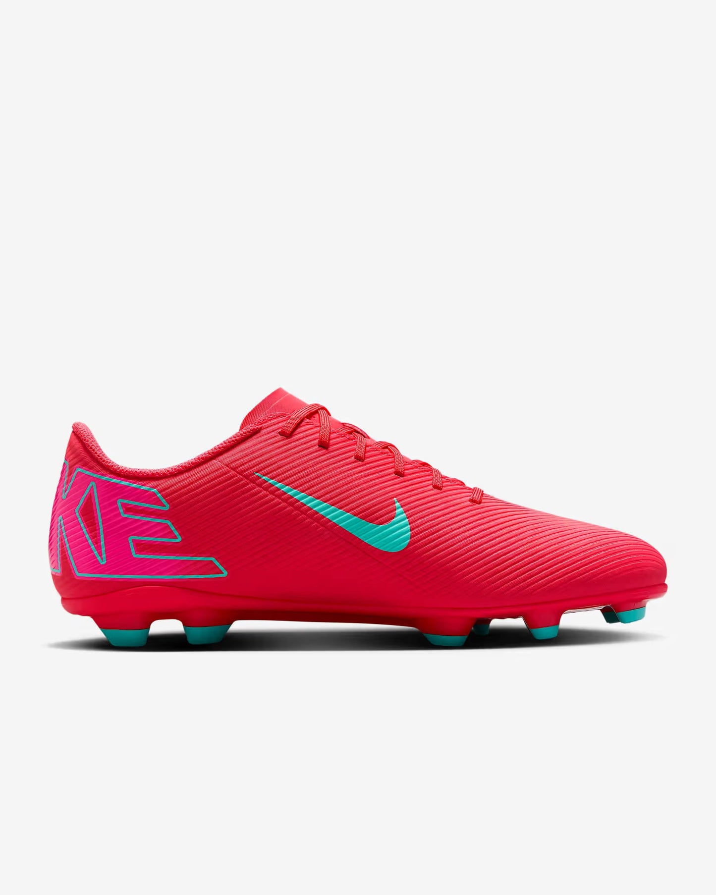 FQ8441 TACOS DE FÚTBOL NIKE HOMBRE