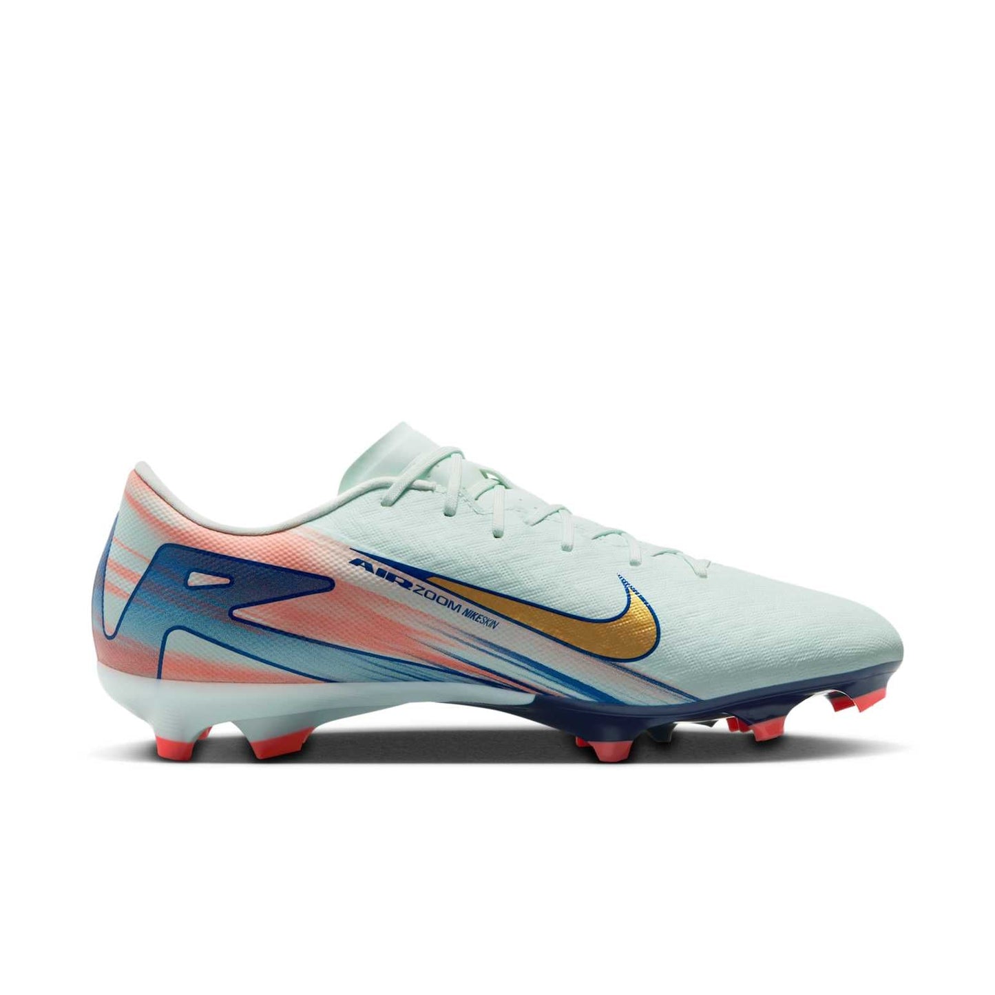FZ1388 TACOS DE FÚTBOL NIKE HOMBRE