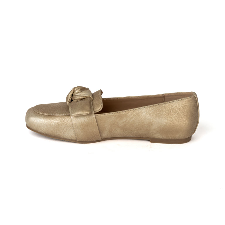 23499-01A MOCASINES CASUALES Oro