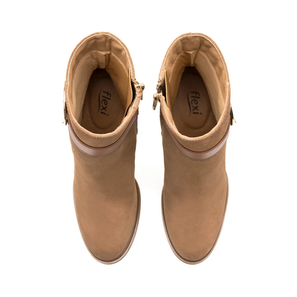 130606 BOTIN MARIELA Beige